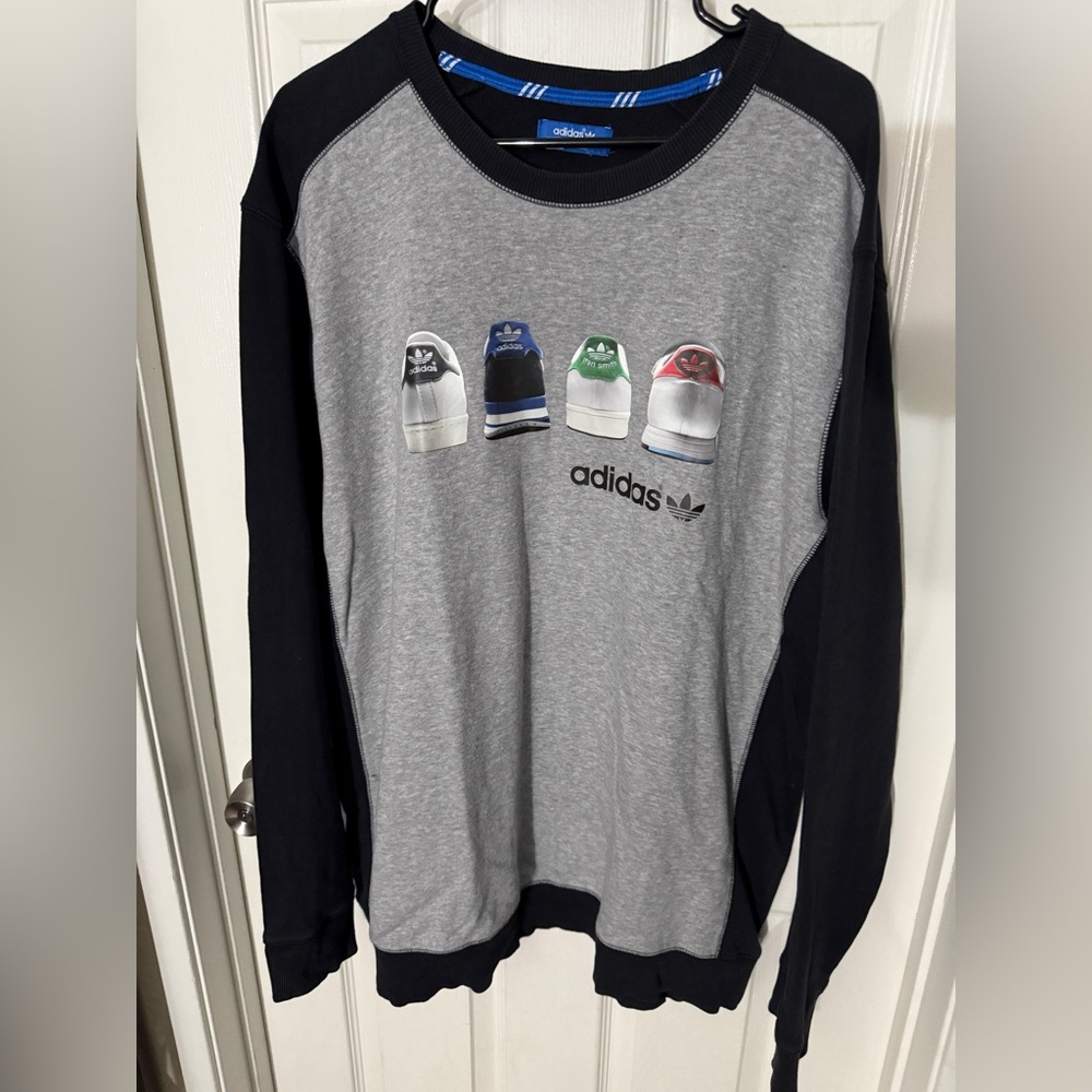 Rare Vintage Adidas Shoes Crewneck black and gray no size tag fits Large X-Large